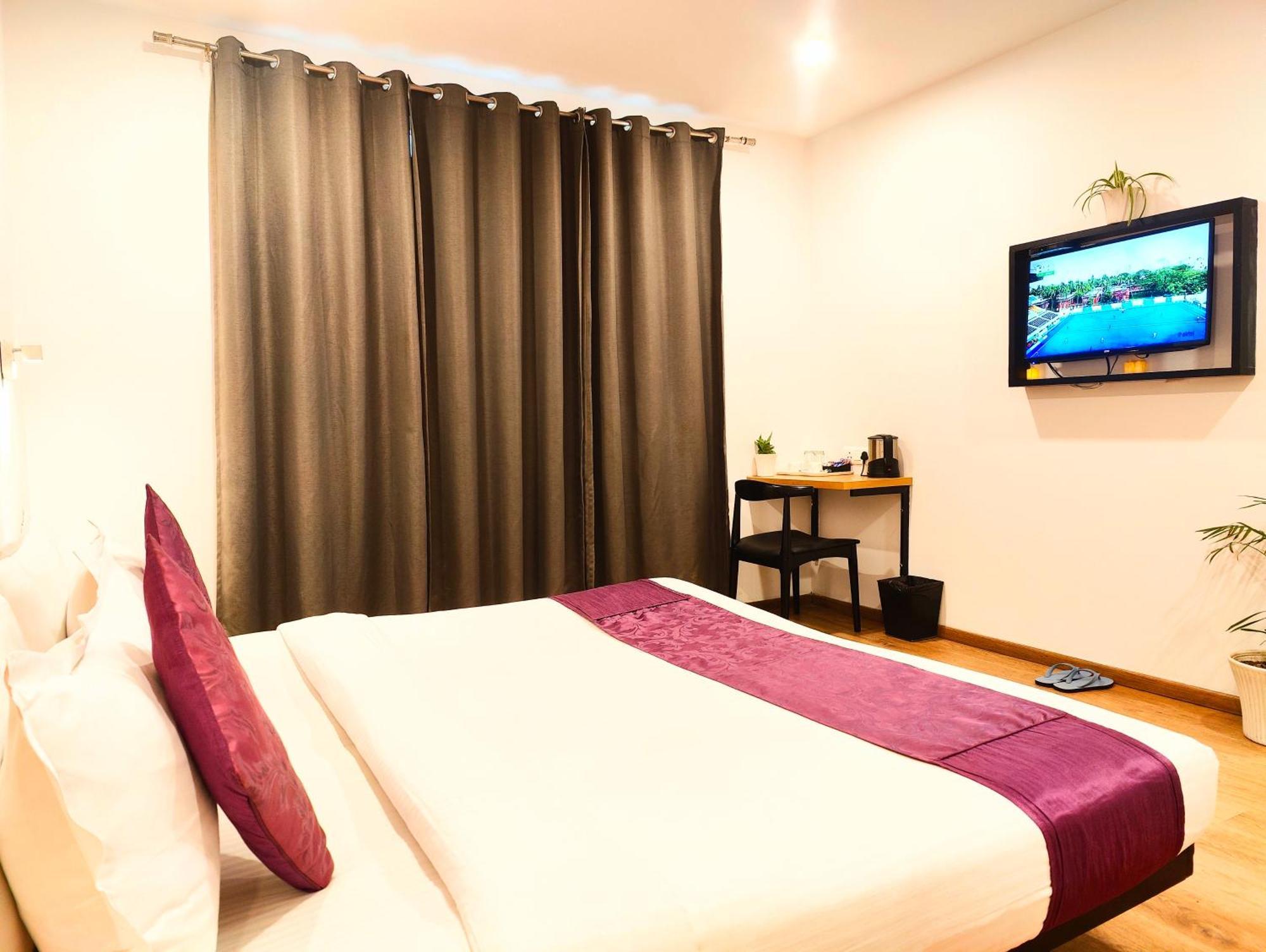 Mavens White Artemis Hospital Road Sector 52 Gurgaon Hotel Buitenkant foto