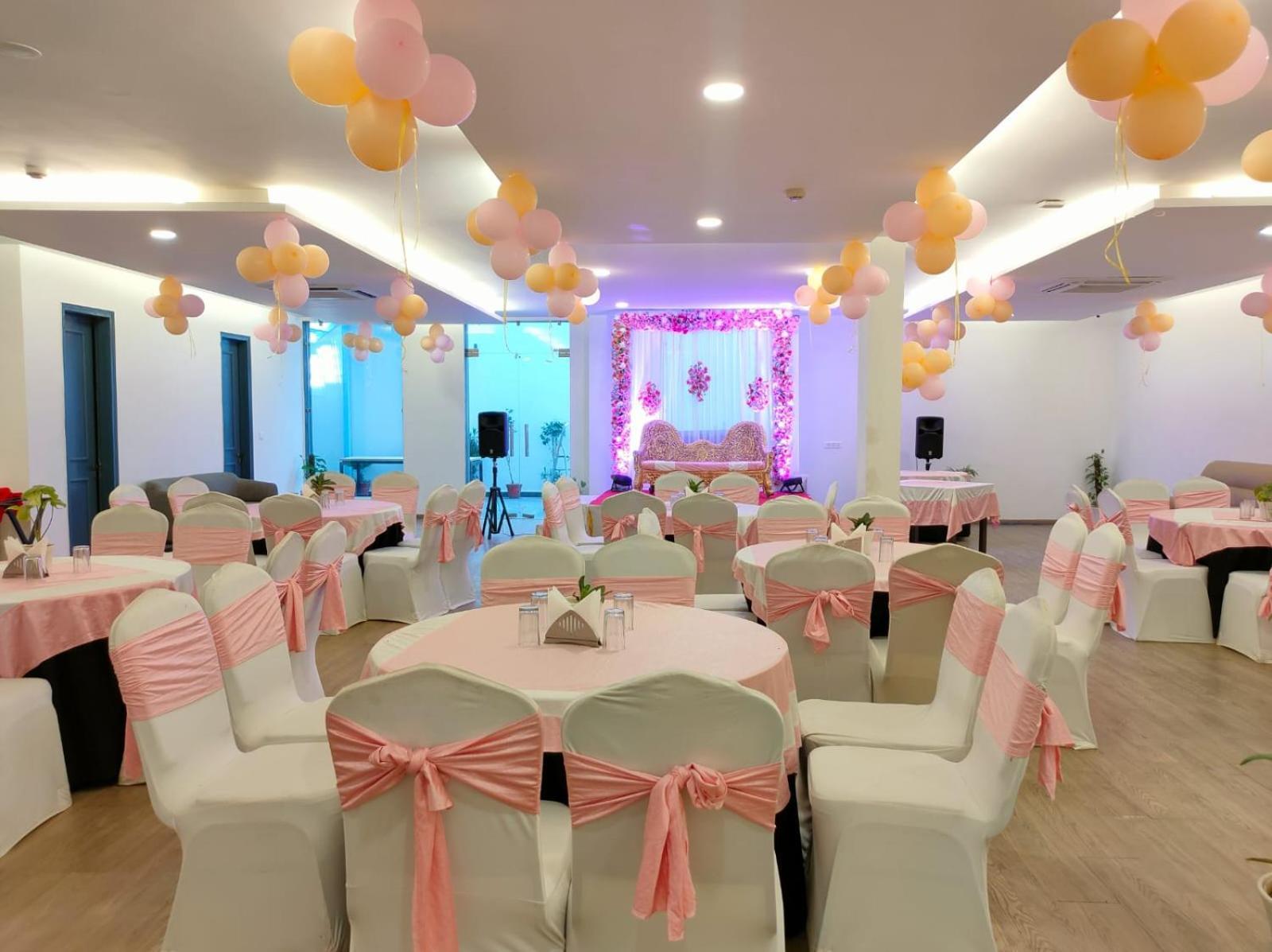 Mavens White Artemis Hospital Road Sector 52 Gurgaon Hotel Buitenkant foto