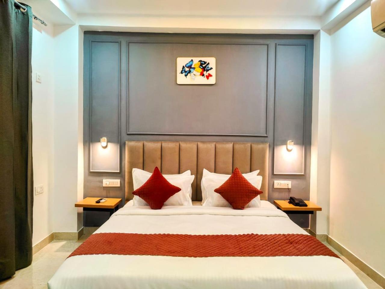 Mavens White Artemis Hospital Road Sector 52 Gurgaon Hotel Buitenkant foto